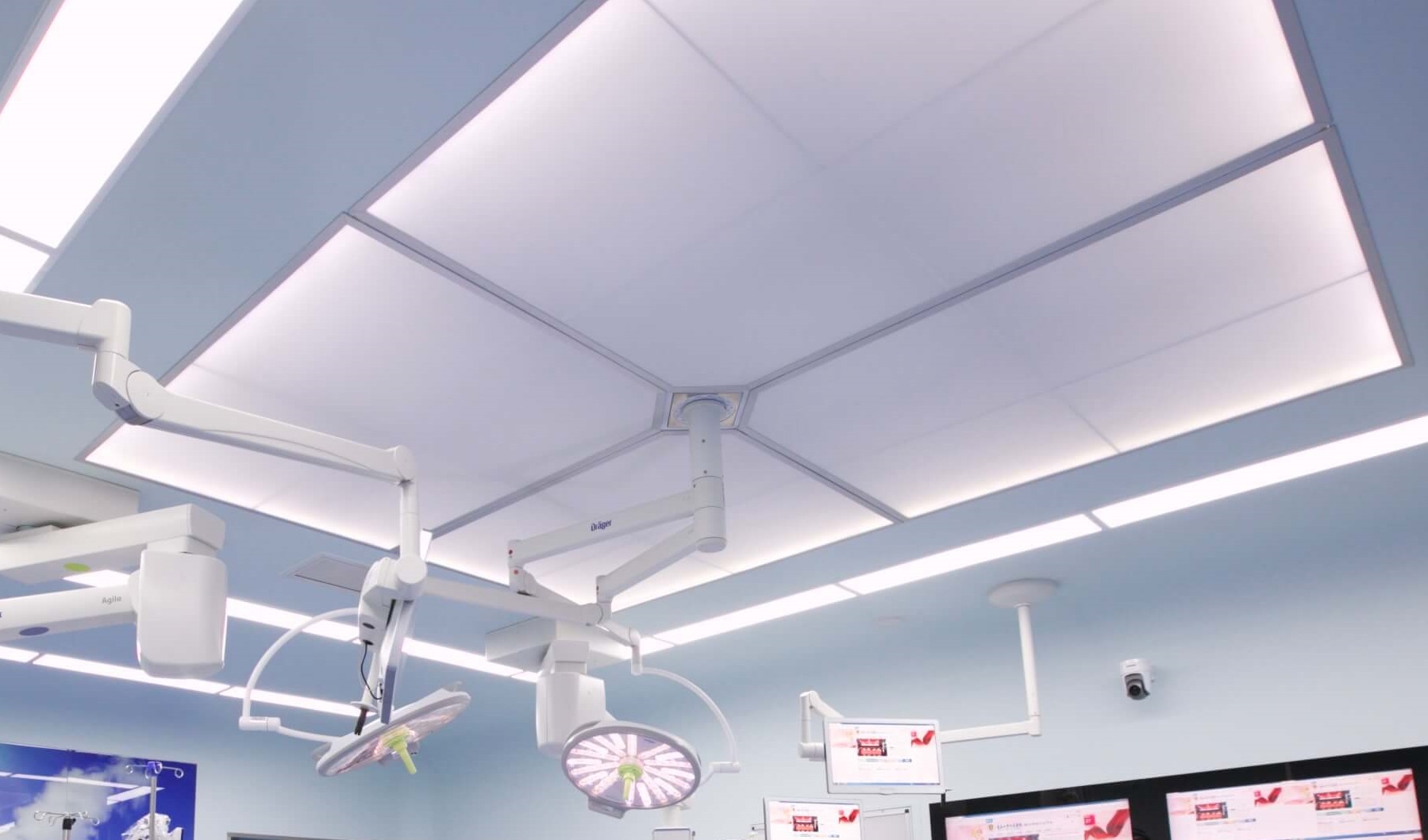 ISO Class 5 Laminar Air Flow ceiling section with HEPA filtration for sterile operating rooms